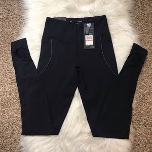 UNDER ARMOUR | Infuse Fitted Yoga Leggings Small